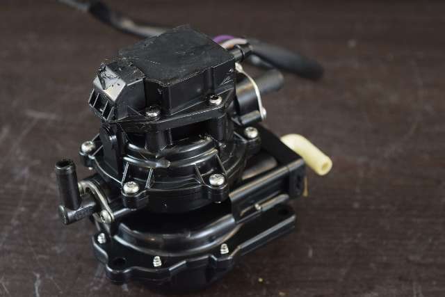 1 YEAR WARRANTY 1990-06 Johnson Evinrude 4 wire VRO Pump 435782 435556 50-300HP