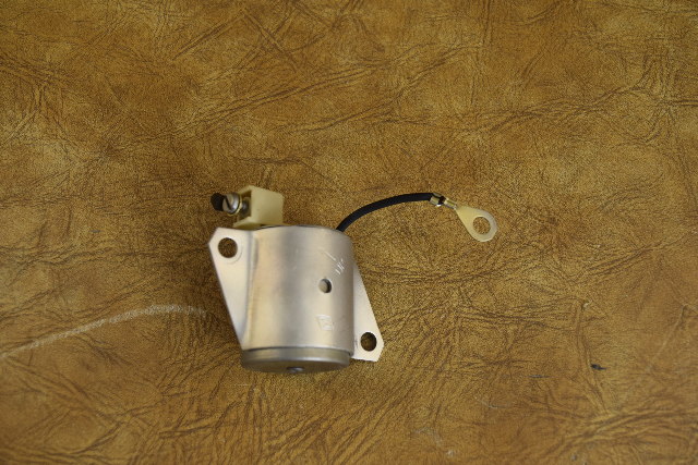 Johnson Evinrude OMC Choke Solenoid 581929 1979-1982 25-235 HP