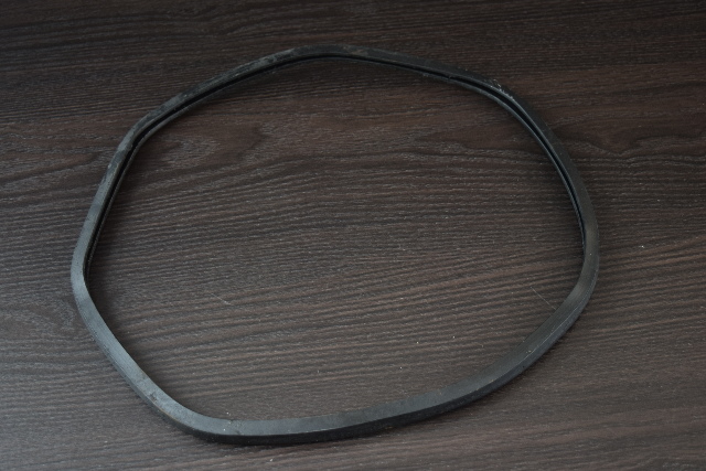 8560552 Mercury 1999-2006 Seal 25 30 40 45 50 60 75 80 90 100 115 125 HP