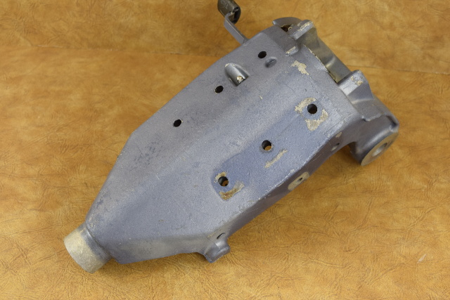 317731 0317731 Johnson Evinrude 1973-1974 Swivel Bracket Assembly 50 HP