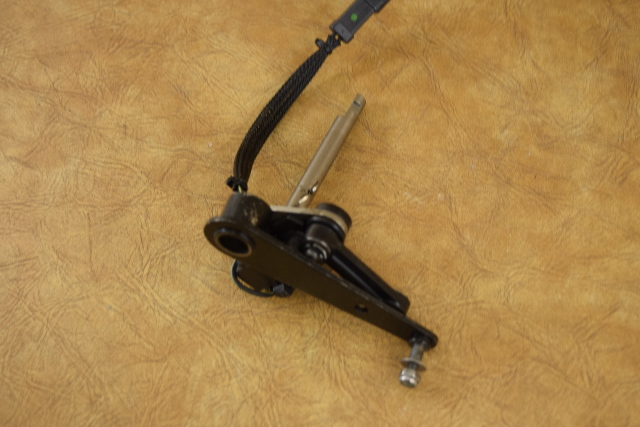 Johnson Evinrude Shift Arm Assembly 433481 1990-2005 200 225 250 HP
