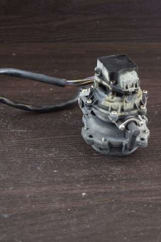 1 YEAR WARRANTY! 1990-06 Johnson Evinrude 4 Wire VRO Pump 435558 438400 50-300HP