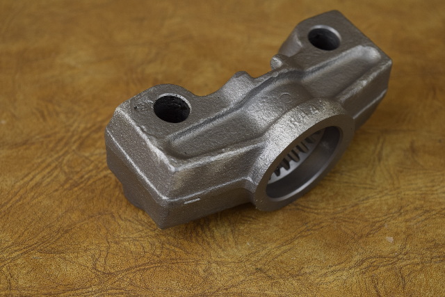 Mercury & Mariner Bottom Yoke 99644T6 1980-1988 75 90 115 HP