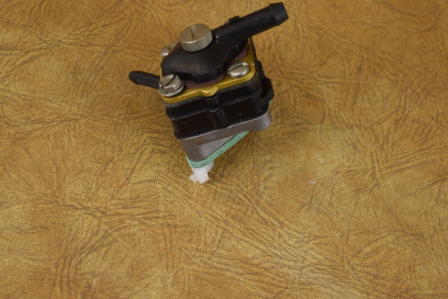 Johnson Evinrude Fuel Pump Assembly 381815 1968-2005 6 8 18 20 25 HP
