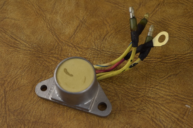 584597 Johnson Evinrude 1993-2001 Rectifier 9.9 15 HP 4 Wire 1 YEAR WTY OEM