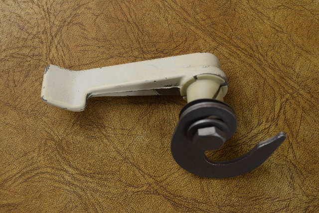 Johnson Evinrude Latch Handle 328767 318948 1974-1989 9.9 13.5 15 HP