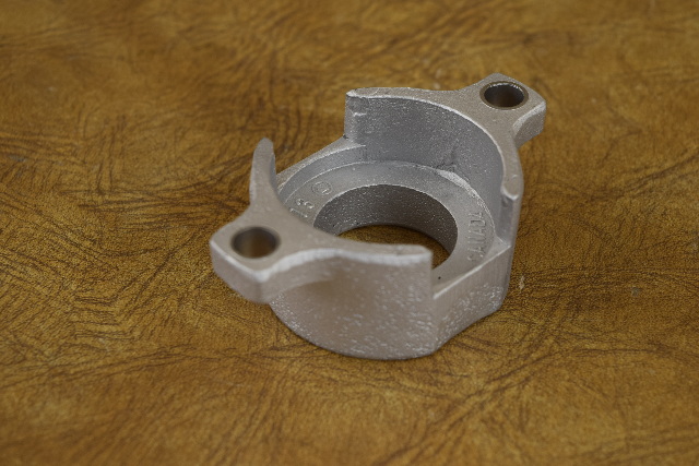 Johnson Evinrude Bearing Housing Anode 398873 1989-2005 40 48 50 HP