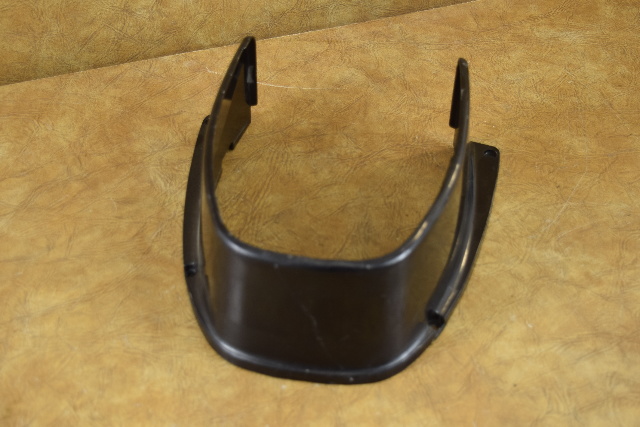 60769 39608 Mercury Mariner 1973-89 Trim Cover Apron Assembly 35 40 HP 2 Cyl