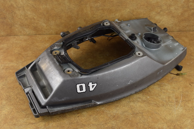 814525M Yamaha Mariner 1986 1990 1992 Electric Bottom Cowling 40 HP