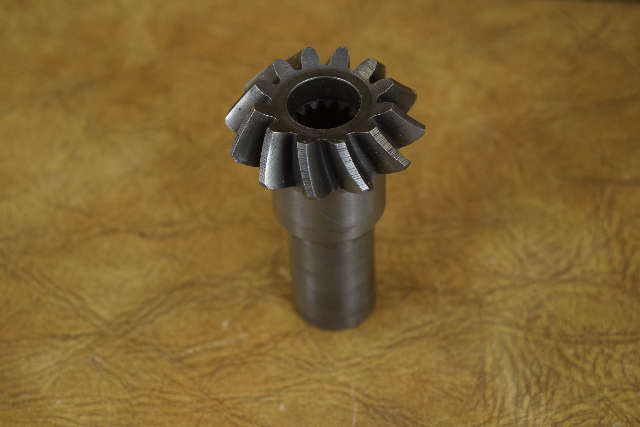 LIKE NEW! 1968-71 & 1983-86 Johnson Evinrude Pinion Gear 308692 322605 33 40 HP