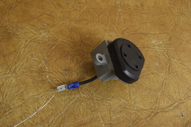 Johnson Evinrude Warning Horn  Switch Assembly 585994