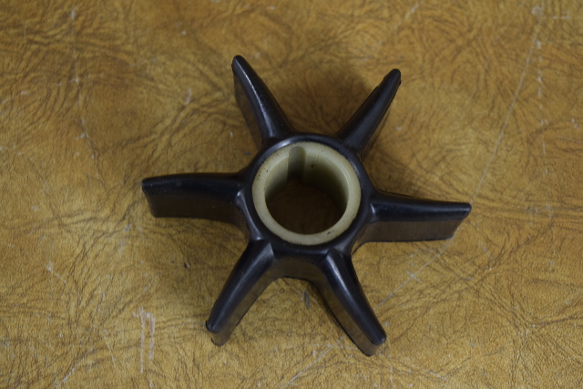 Johnson Evinrude Impeller 389589 777129 1979-1985 40 50 55 60 HP