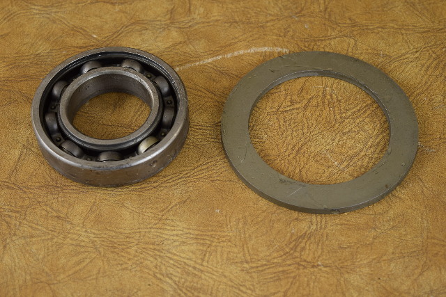 Mercruiser Roller Bearing and Thrust Ring 88957T 681001 Aplha 1 Gen 1