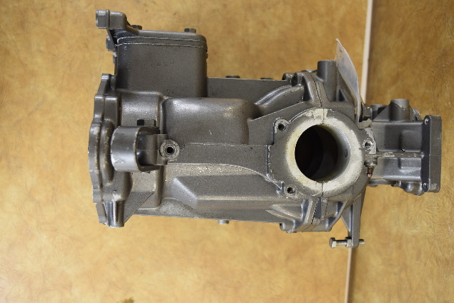 Nissan Tohatsu Power Head Case 363-01100-1 2002 & Prior  40 50 HP