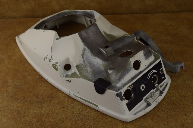 397684 397972 Johnson Evinrude 1986-1991 Lower Engine Cowling Cover 9.9 15 HP