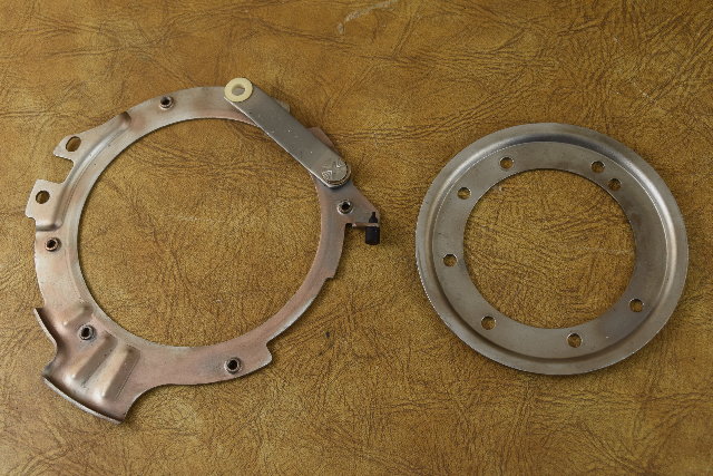 Johnson Evinrude Retainer & Plate 391618 322102 1981-1984 9.9 15 HP
