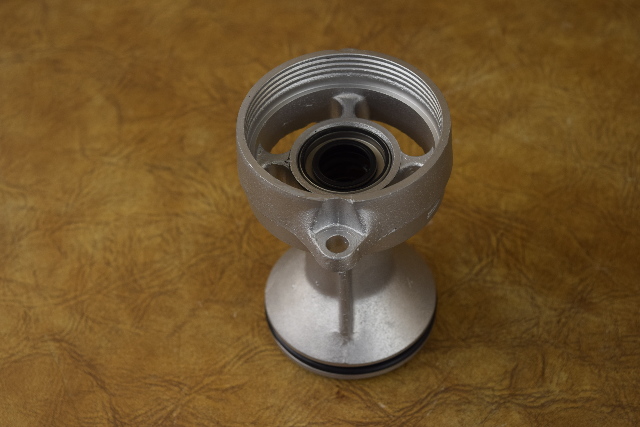 FRESHWATER! 1974-2007 Johnson Evinrude Bearing Carrier 388276 432449 9.9 15 HP