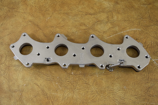 62Y-13586-00-94 62Y-14271-00-00 Yamaha 1995-2000 Carburetor Joint 40 50 60 HP