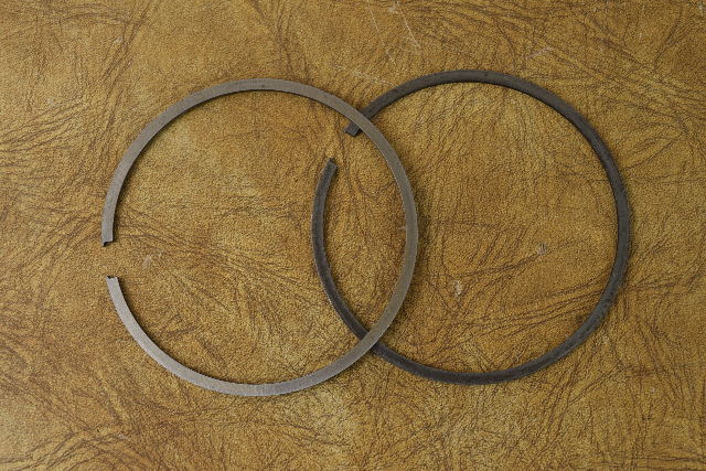 Johnson Evinrude Standard Piston Rings 391170 384699 385810 1971-1994 35-70 HP