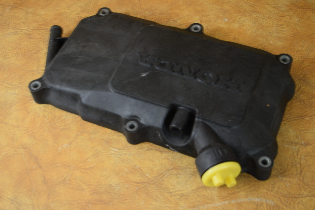 Honda Cylinder Head Cover 12310-ZV7-010 Pre 1997-2003 25 30 HP 3 Cylinder