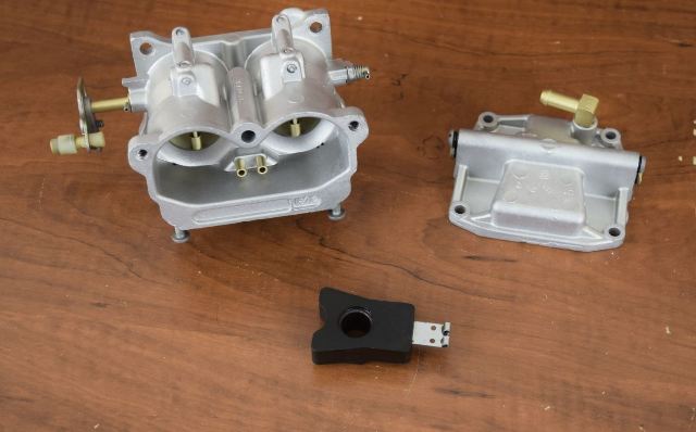 389784 388865 Johnson Evinrude 1978-1979 Bottom Carburetor 140 HP REBUILT