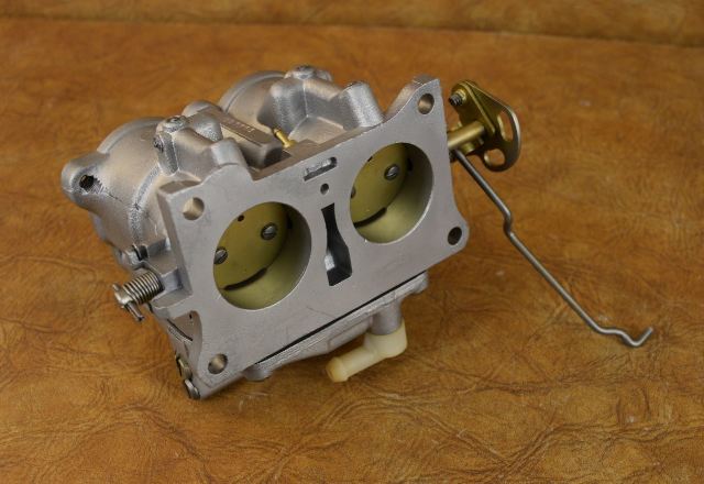 393171 C#: 327897 Johnson Evinrude 1983 Top Carburetor 90 HP REBUILT