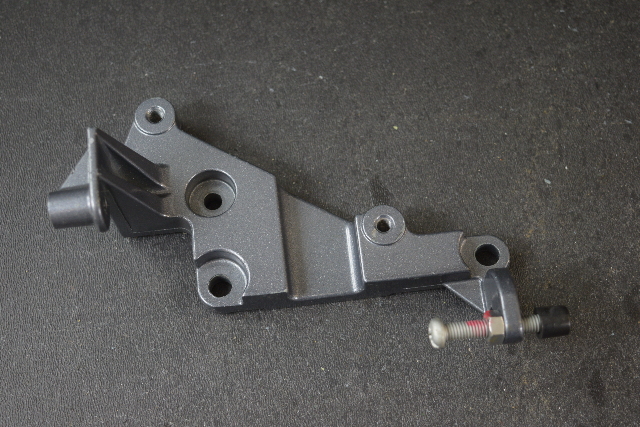 1995-2006 & UP Yamaha Stay 1 63D-15771-00-4D 40 50 HP 3 Cylinder