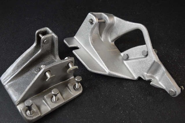 Johnson Evinrude Power Tilt Bracket for 2 Cyl Power Tilt System 122422 122421
