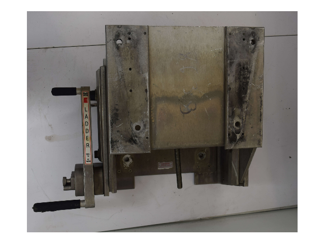 Universal Manual Slide Master Jack Plate Transom Support for Outboards W/ Ladder