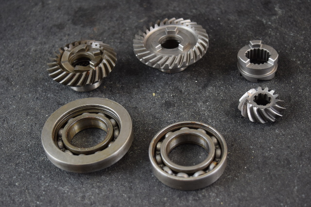 LIKE NEW! 1970-1980 Mercury Gear Set 45227 45229 25398 45189 53518A1 20 200 HP