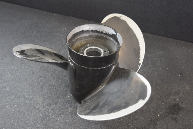 Mercury Mercruiser Honda Yamaha Propeller 832830A45 115-250 HP 1979-2012 & UP