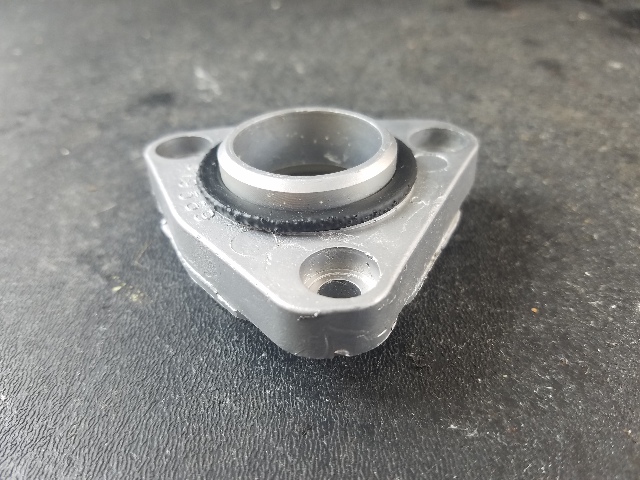 1976-1985 Johnson Evinrude Lower End Cap  20 25 30 35 HP 386450 C# 319569