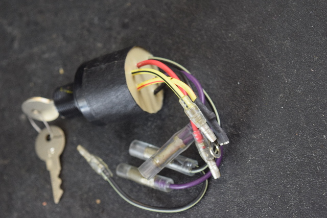 New Old Stock! 2001-06 Mercury Key Ignition Assembly 17009A5 9.9 15 18 25 30 HP