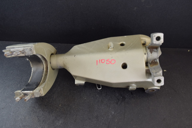 384206 383446 Johnson Evinrude 1969-70 Swivel Bracket Steering Arm 85 115 HP V4