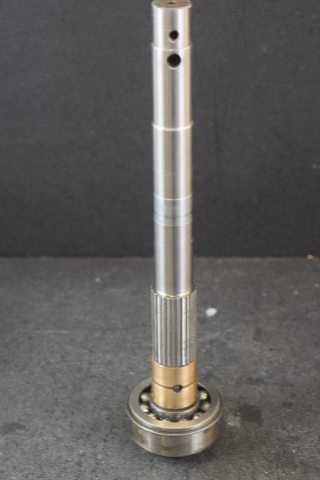 1958-59 Johnson Evinrude Propeller Shaft & Ball Bearing 305407 50 HP