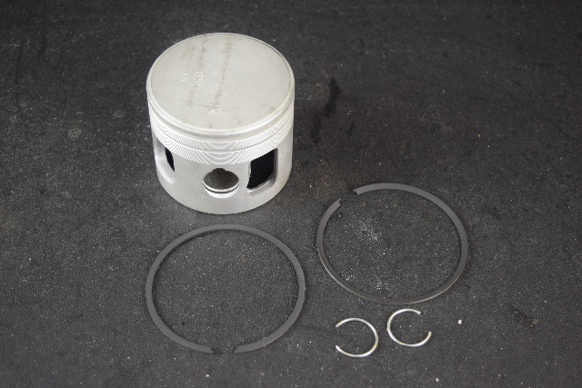 NOS! 1976-88 Sierra .020 Piston 18-4114 Fit OMC 387285 60-75 HP No Wrist Pin