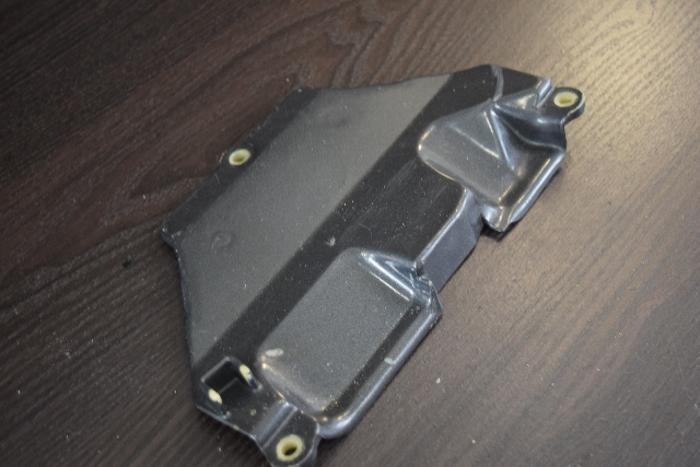 328358 Johnson Evinrude 1974-91 Air Entrance Cover 85 88 90 100 110 115 + HP