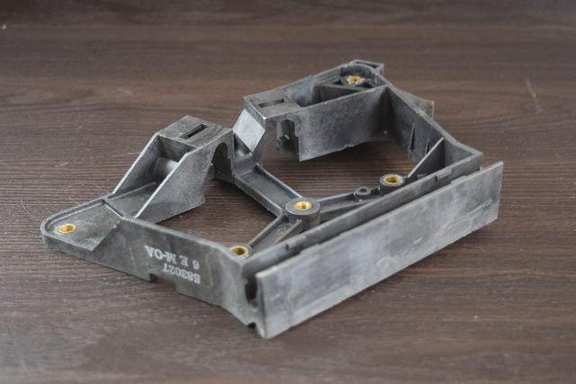 583997 583418 0583418 Johnson Evinrude 1988-2001 Electrical Bracket 120-300 HP