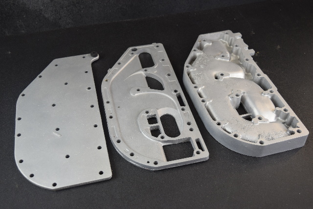 1973-81 Johnson Evinrude Exhaust Manifold & Plate & Cover 318309 65 70 75 HP