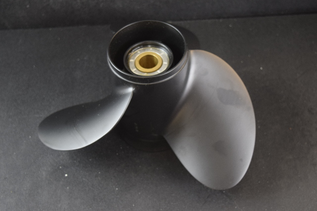 Solas Amita Volvo Penta Propeller 8611-145-19 14.5 x 19 3 Blade Aluminum