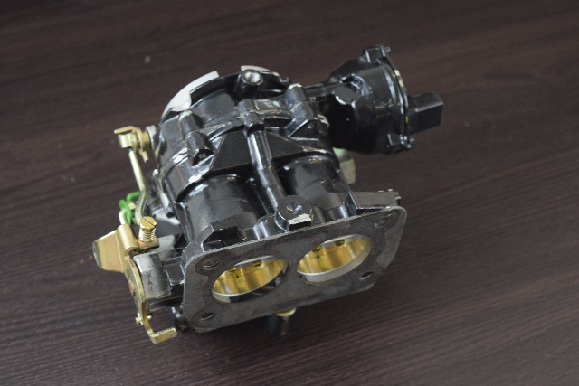 Unknown Years Mercruiser Carburetor Assembly 864941A01 4.3L V6 FOR PARTS