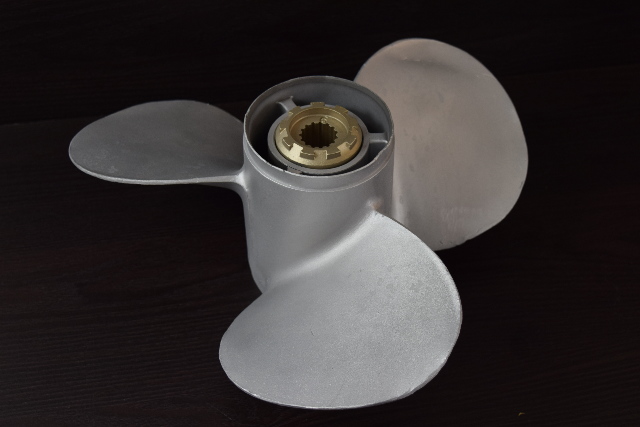 Mercury Aluminum Propeller 14 x 13 15 Splines 48-77340-13 3 Blade