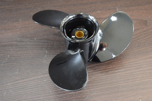 NOS! Mercury Black Max Aluminum Propeller 897614A10 8-9/10 x 7.5 8 9.9 HP 4-Str