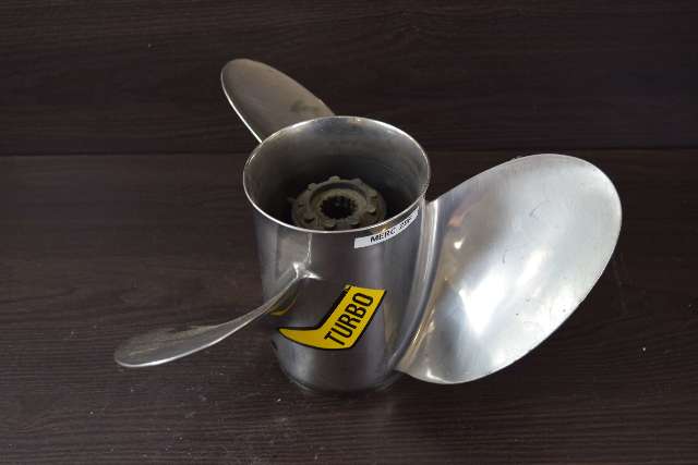 Mercury Turbo 3 Blade Stainless Steel Propeller 14.25 x 28 15 Splines V6 RH