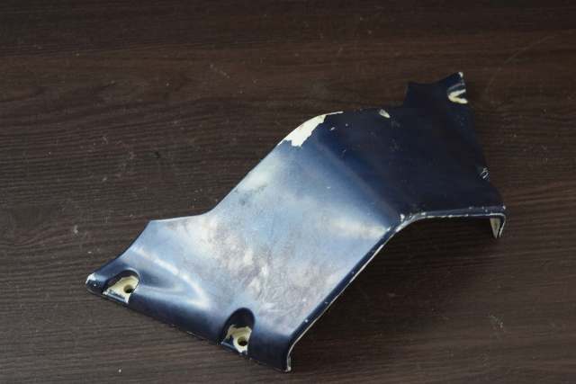 320639 Johnson Evinrude 1976-79 Exhaust Housing Front Cover 85 100 115 140 + HP