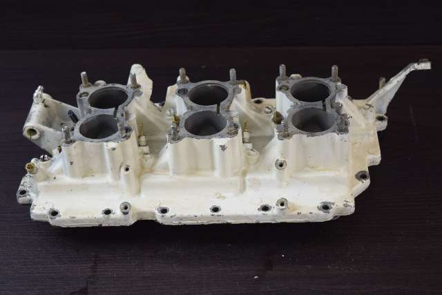 389823 390440 Johnson Evinrude 1980-83 Intake Manifold W/ Reeds 150 175 200 + HP