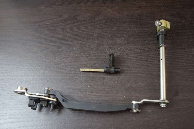 FRESHWATER! 1997-98 Johnson Evinrude Throttle Cam/Arm Assembly 439924 90-175 HP