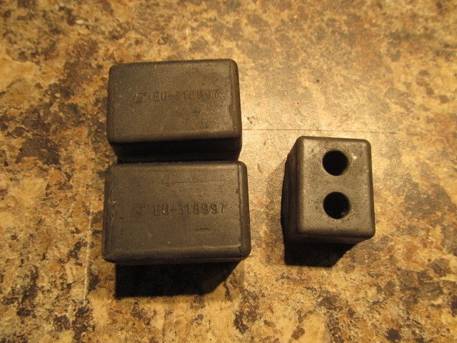 Johnson Evinrude Lower Lateral Mounts 1974-2007 6 8 9.9 15 hp 318994