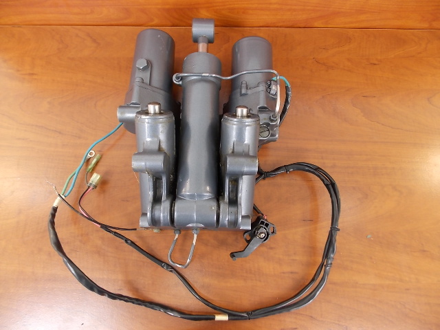 Yamaha Power Trim/Tilt Assembly 68F-43800-01-4D 1999-2012 & Newer 150-300 HP