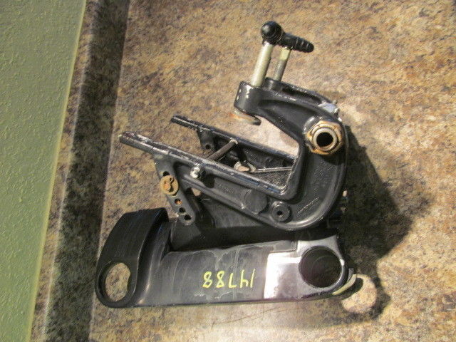 4692A1 6036A1 Mercury 1973-1980 Transom & Swivel Bracket W/ Saddle 20 (200) HP